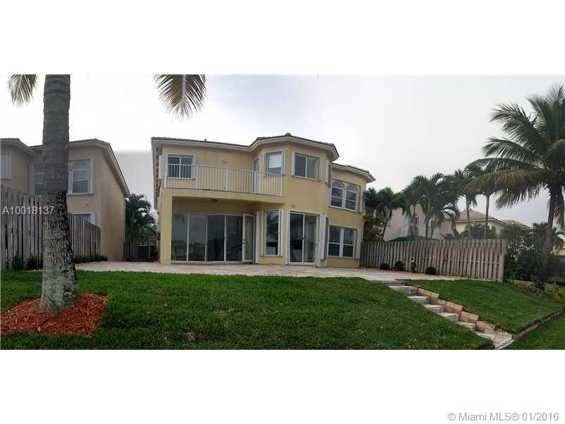 DORAL ISLES CATALINA - Residential