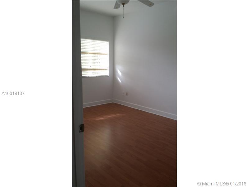 DORAL ISLES CATALINA - Residential