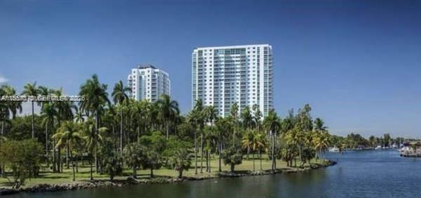 TERRAZAS RIVERPARK VILLAG - Residential