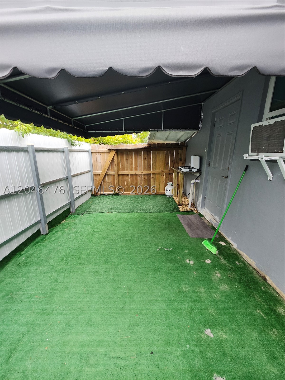POMPANO PARK SEC 1 - Residential