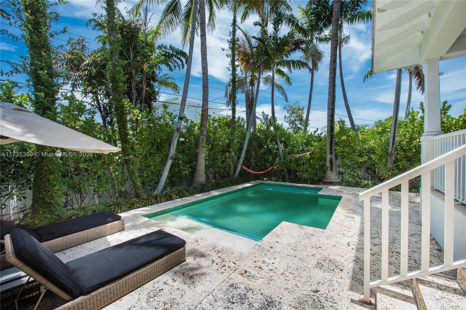 TROPICAL ISLE HOMES SUB 4 - Residential