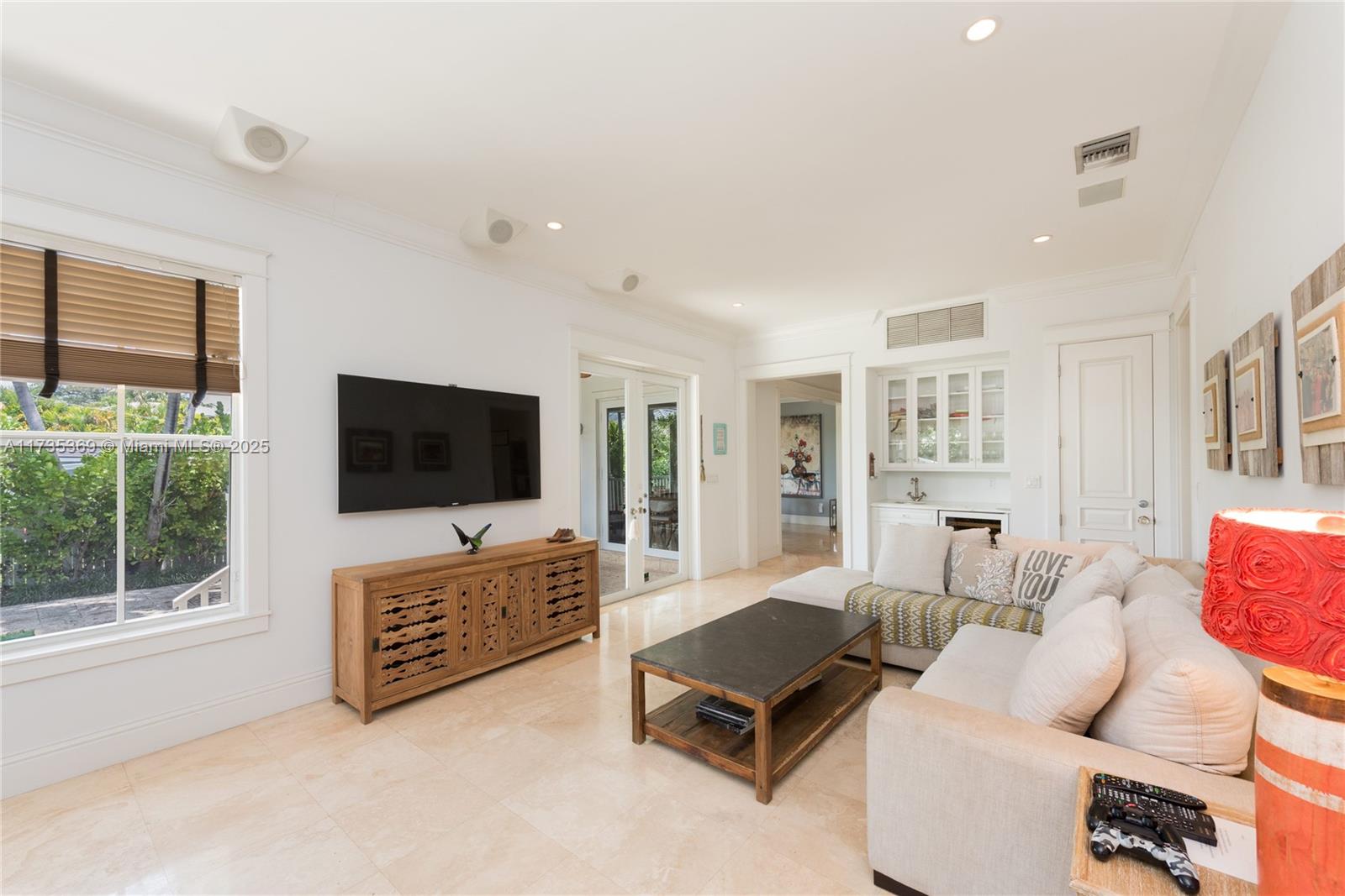 TROPICAL ISLE HOMES SUB 4 - Residential