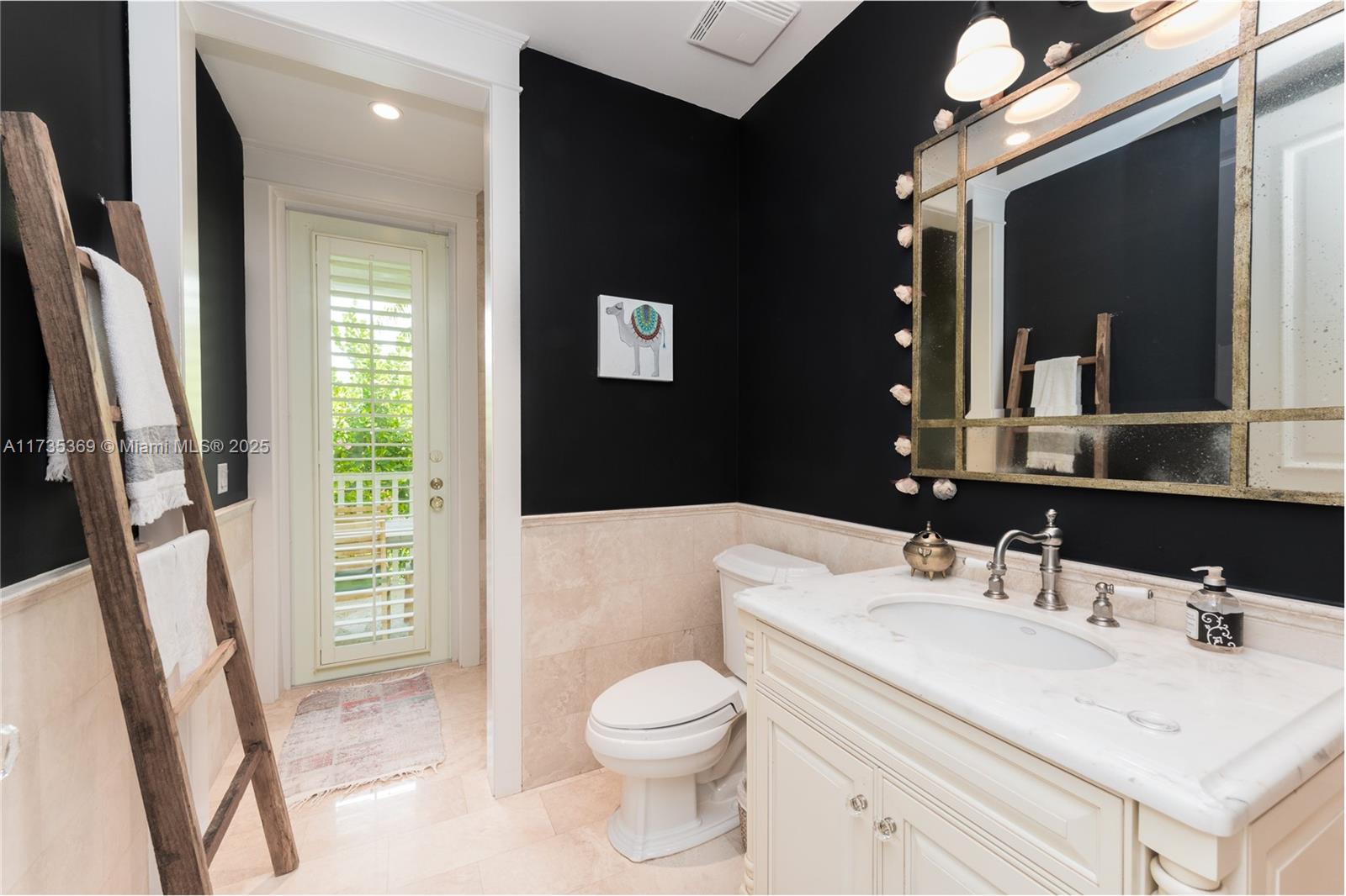 TROPICAL ISLE HOMES SUB 4 - Residential