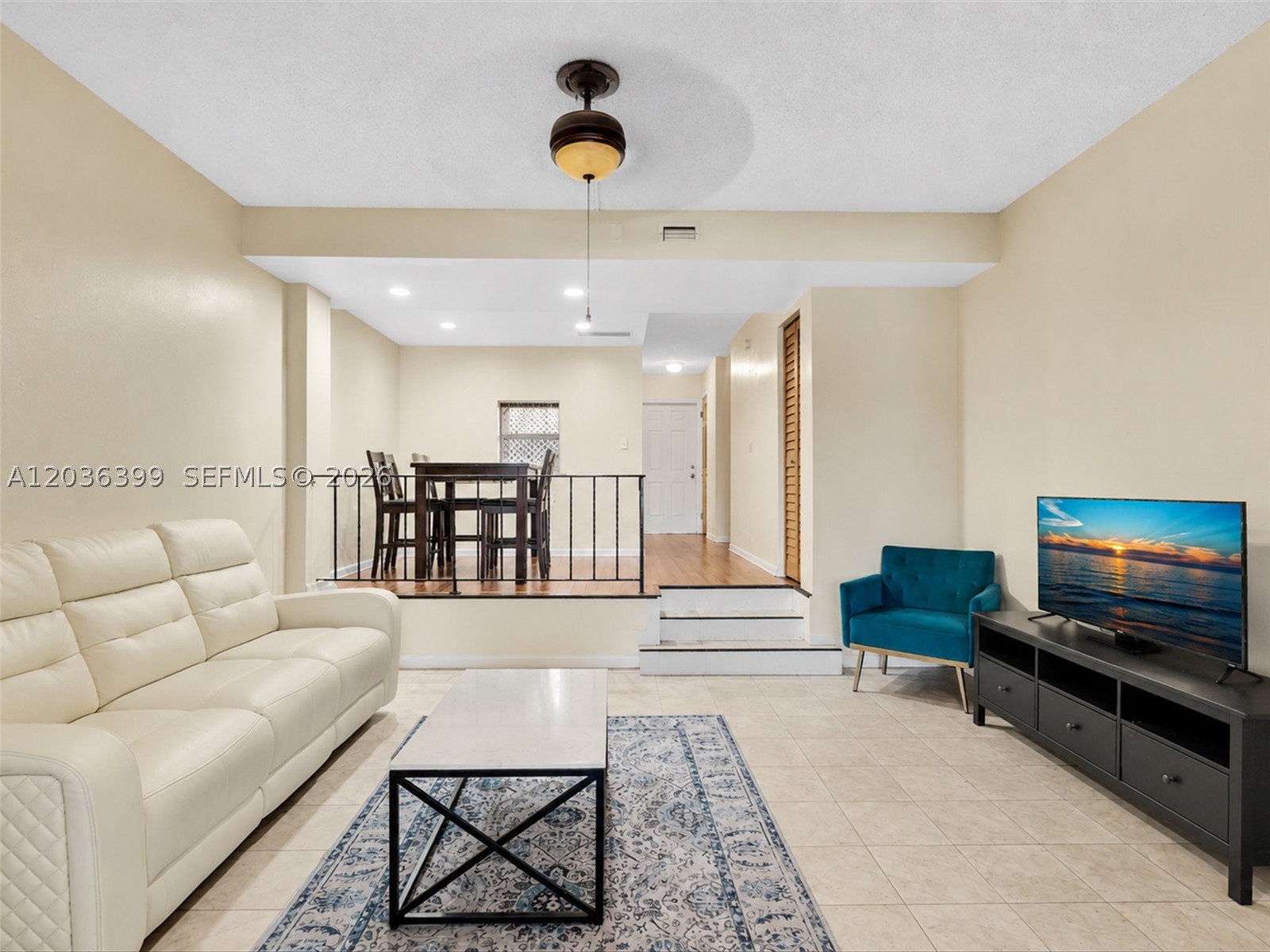 WESTVIEW CONDOMINIUM NO O - Residential