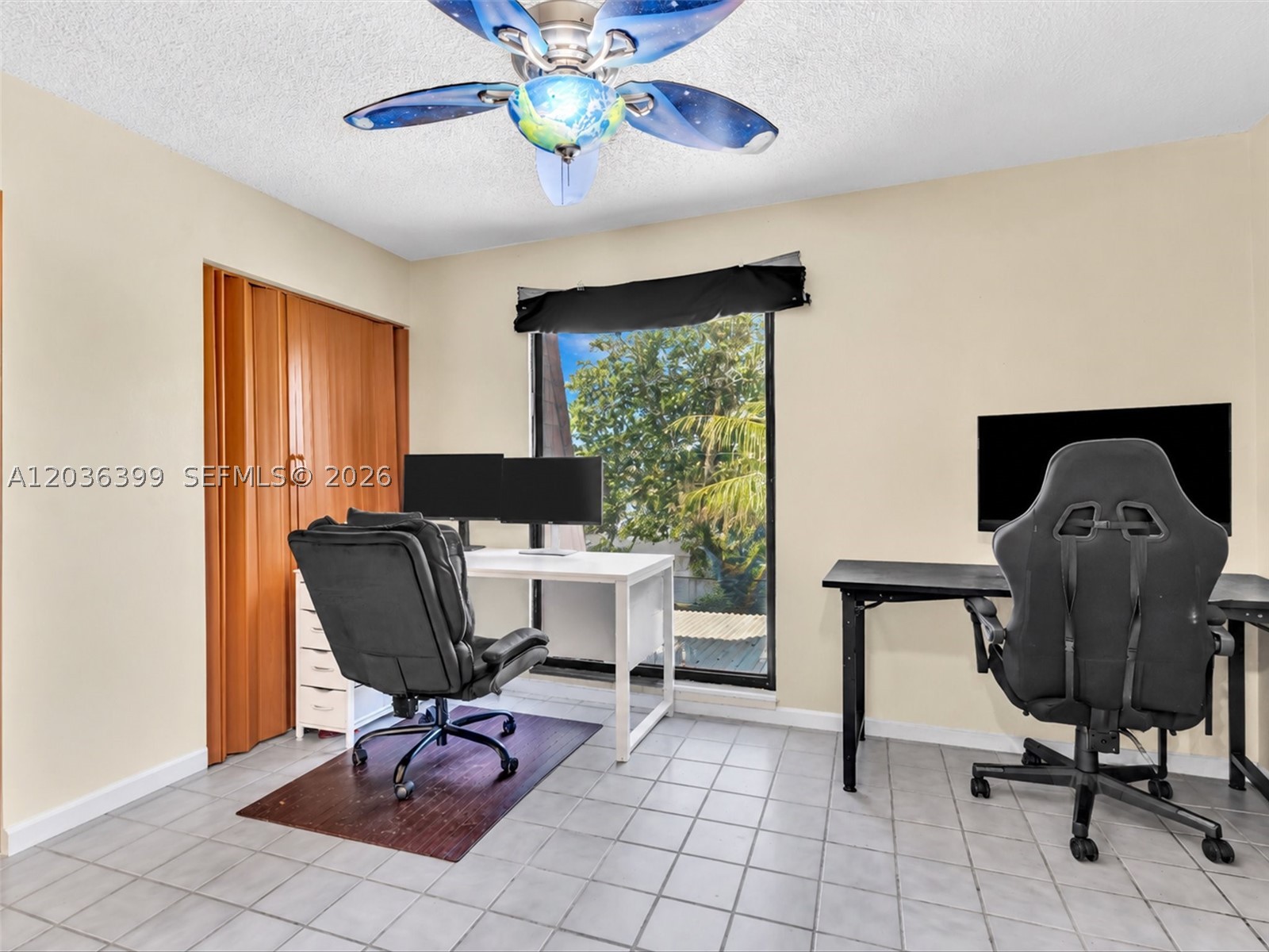 WESTVIEW CONDOMINIUM NO O - Residential