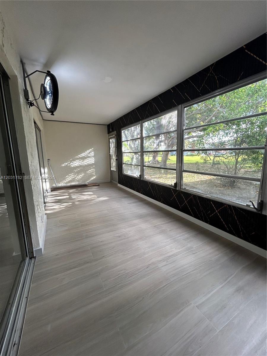 APPLEGREEN CONDO APTS 1 - Residential Lease