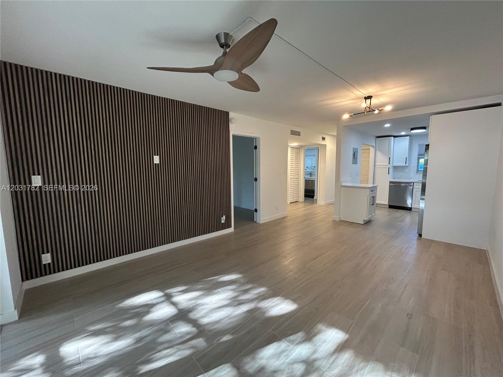 APPLEGREEN CONDO APTS 1 - Residential Lease