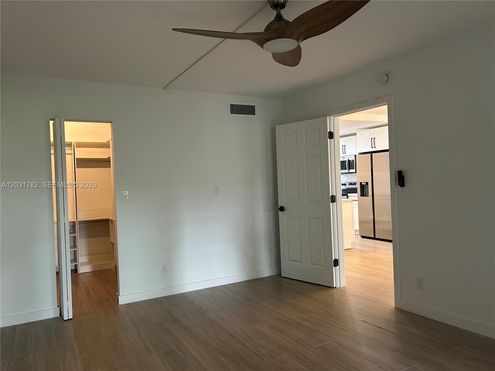 APPLEGREEN CONDO APTS 1 - Residential Lease
