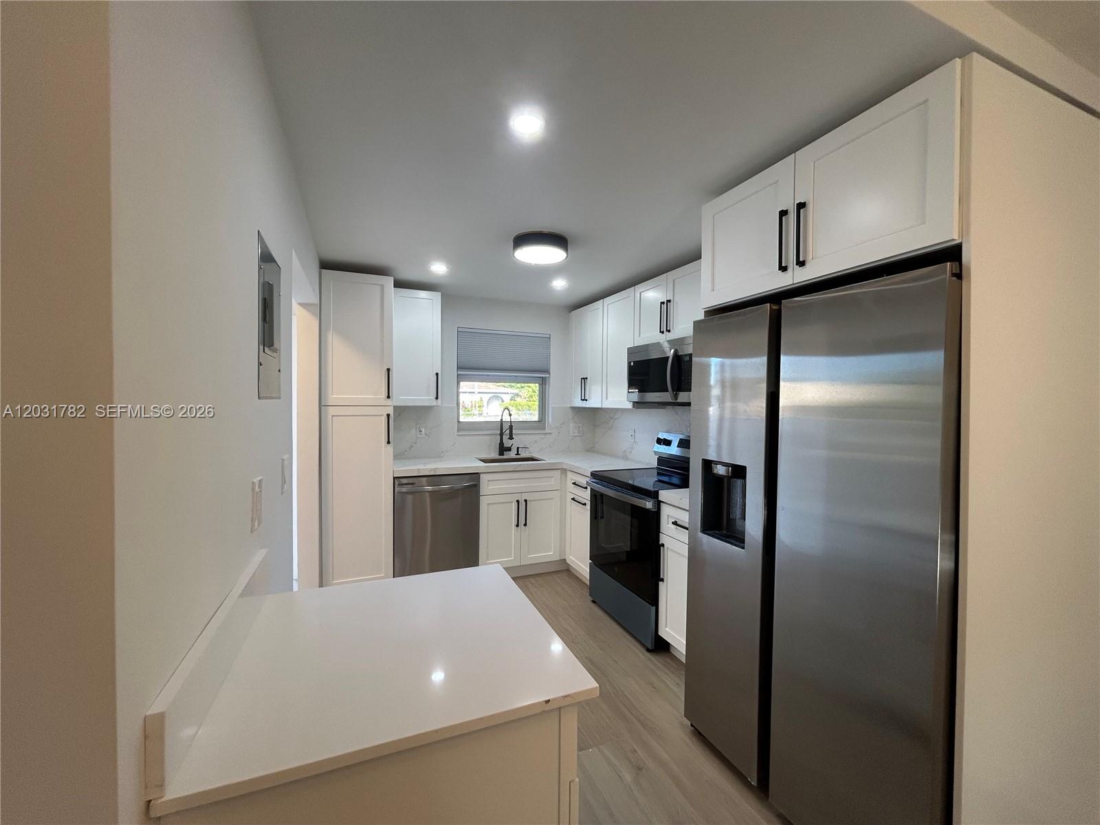 APPLEGREEN CONDO APTS 1 - Residential Lease