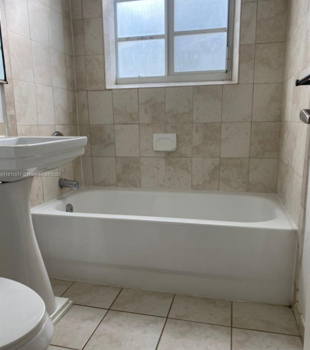 RITZ ROYAL PALM CONDO - Residential