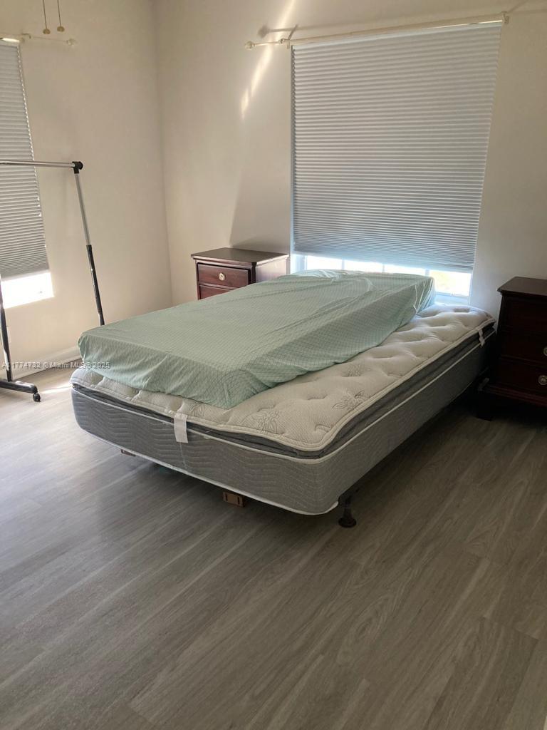IMPERIAL POINT COLONNADES - Residential Lease