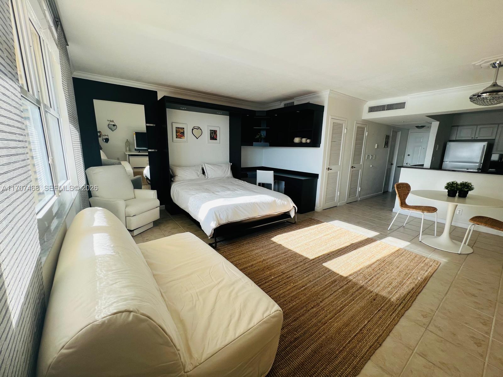 WAVE CONDO - Residential