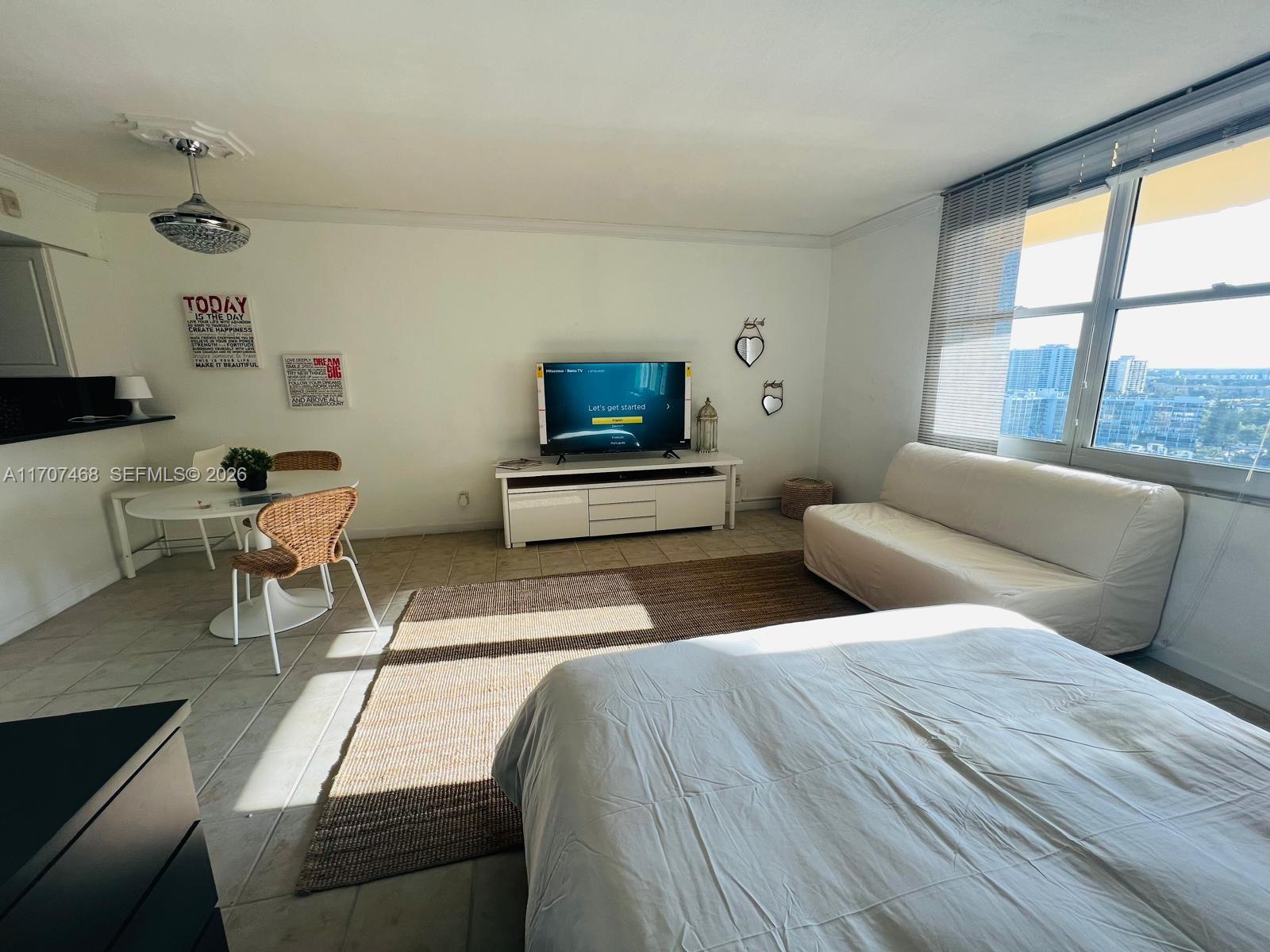 WAVE CONDO - Residential