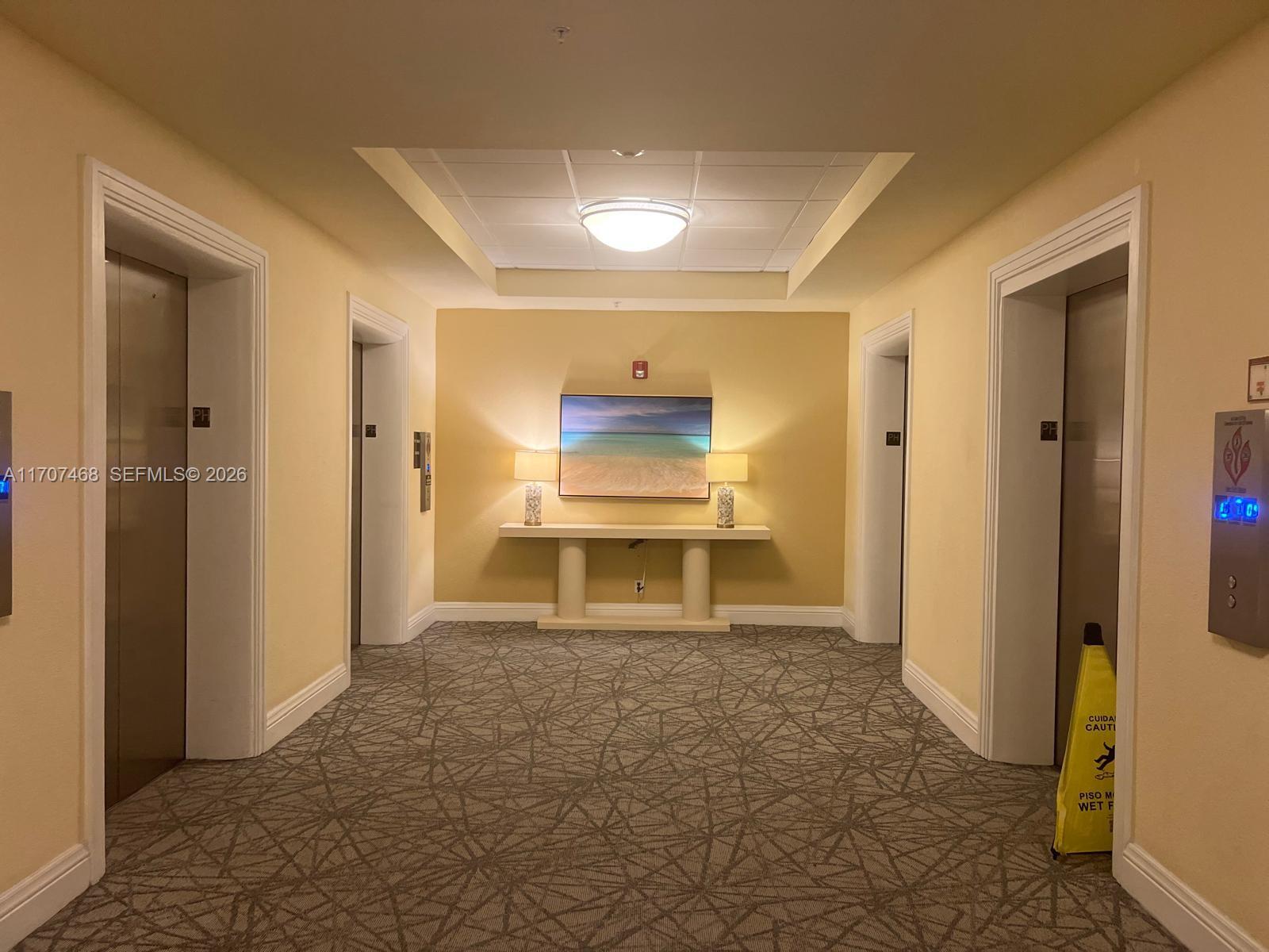 WAVE CONDO - Residential