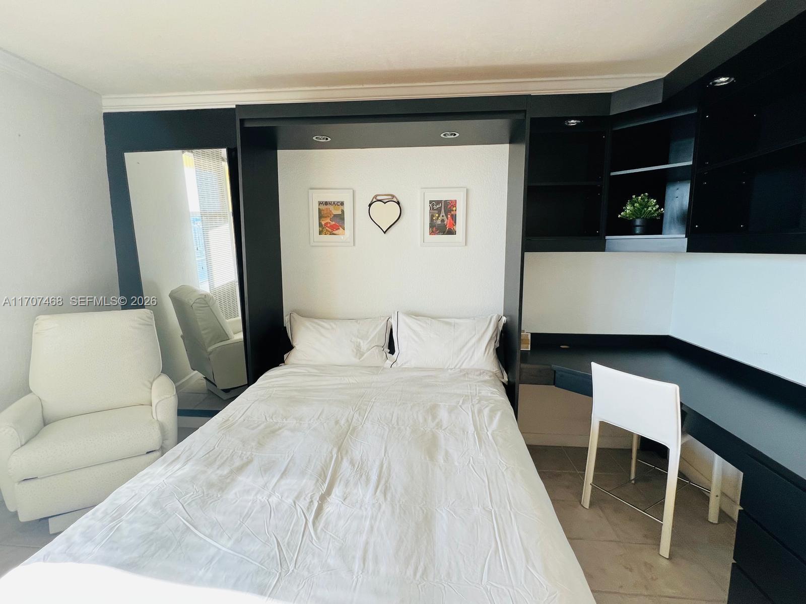 WAVE CONDO - Residential
