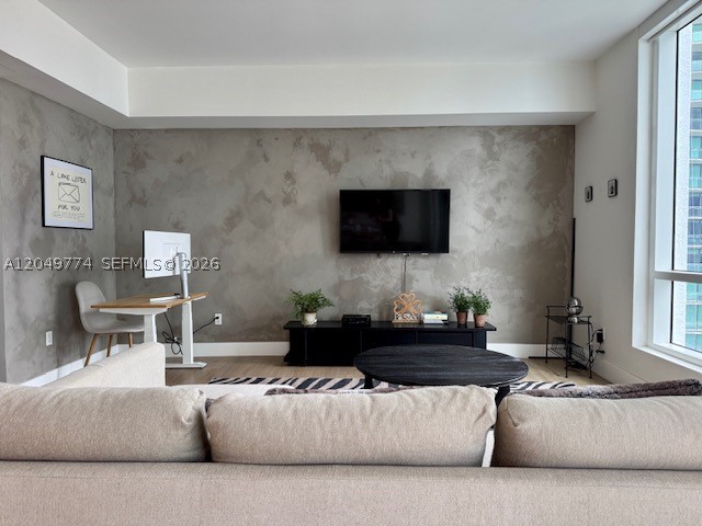 THE CRIMSON CONDO - Residential
