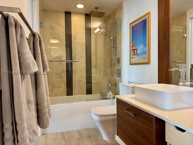 THE CRIMSON CONDO - Residential
