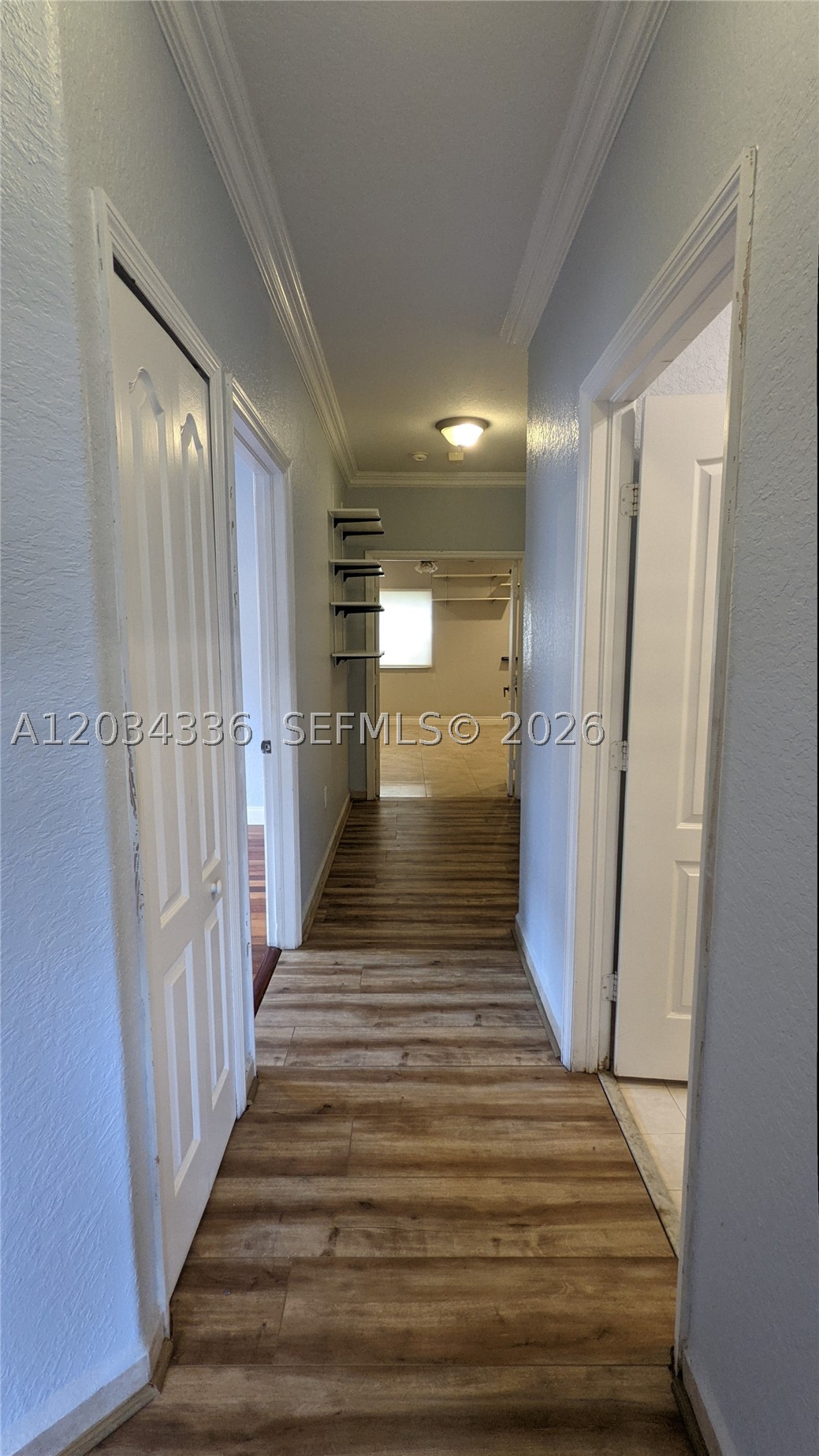 ROYAL GARDEN ESTATES - Residential Lease