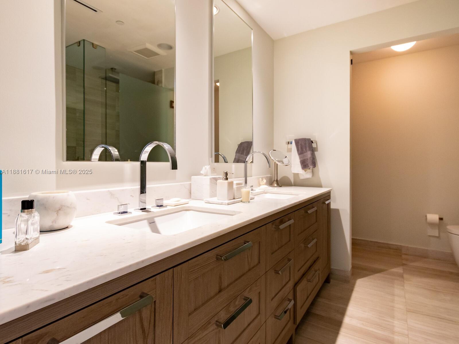 OCEANA KEY BISCAYNE CONDO - Residential
