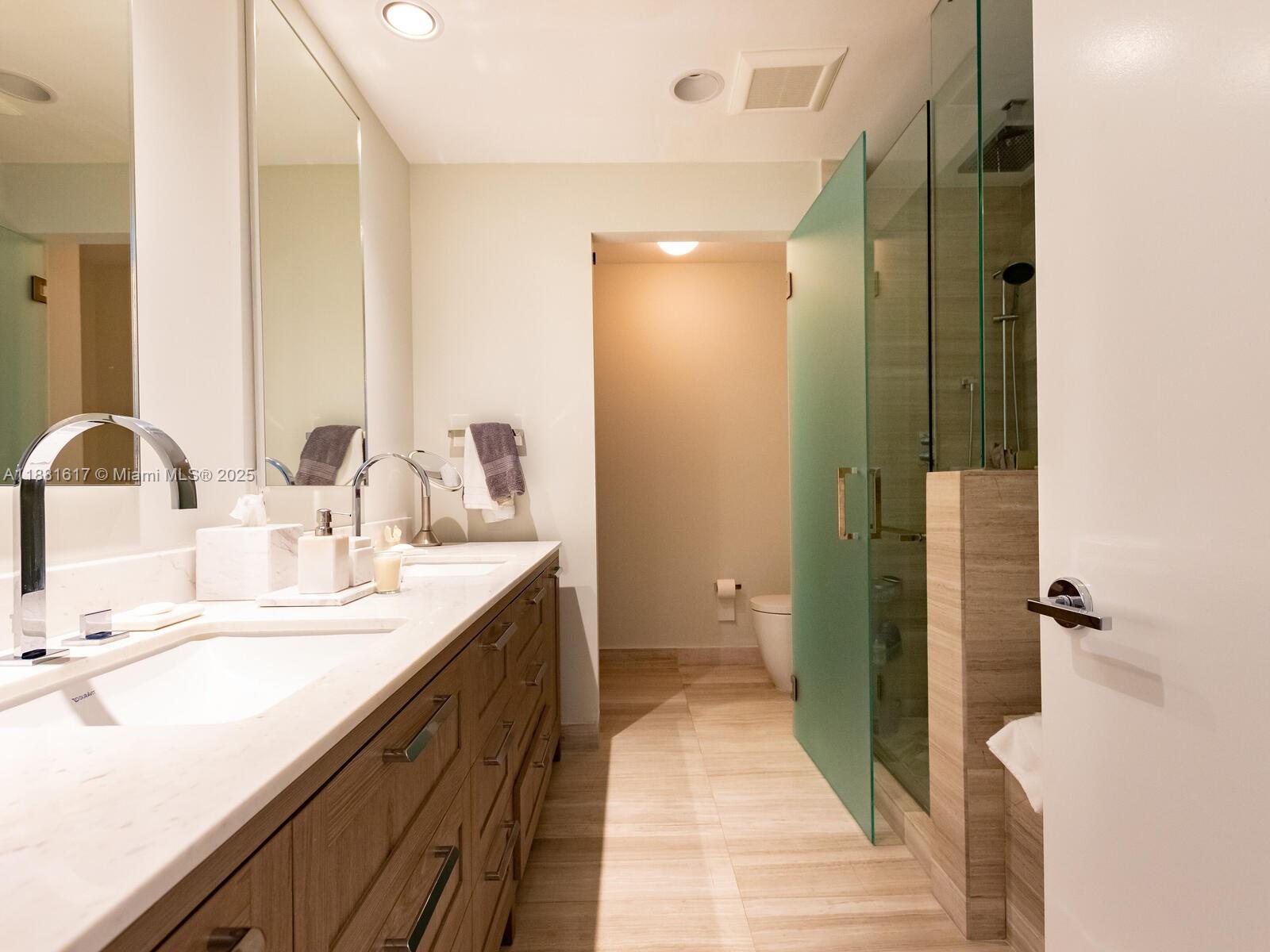 OCEANA KEY BISCAYNE CONDO - Residential