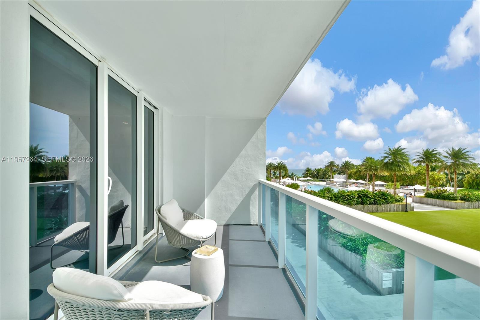 Fully renovated, turnkey 1-bedroom, 2-bath condo at the iconic Roney Palace in South Beach / 1 Hotel Resort. This spacious residence features the largest 1BR floor plan in the building, with a modern open-concept kitchen including wine cooler, in-unit washer/dryer, automated blackout shades, and a generous primary suite boasting a large walk-in closet with custom built-ins plus extra storage. Fully furnished—ideal for personal use or short-term rental income (30-day minimum allowed).
Residents enjoy a private resident pool deck with access to three oceanfront swimming pools, hot tub, and 600 ft of direct beachfront. Additional building perks include 24-hour valet parking, access to the onsite Anatomy fitness center (discounted resident membership available), Bamford Wellness Spa, SoulCycle studio, and diverse dining options such as STK, Plnthouse organic café, Habitat, Watr rooftop, and more. Full-time security, cable/internet, and one valet space included.
Prime oceanfront location blending condo convenience with resort-style living in vibrant South Beach.