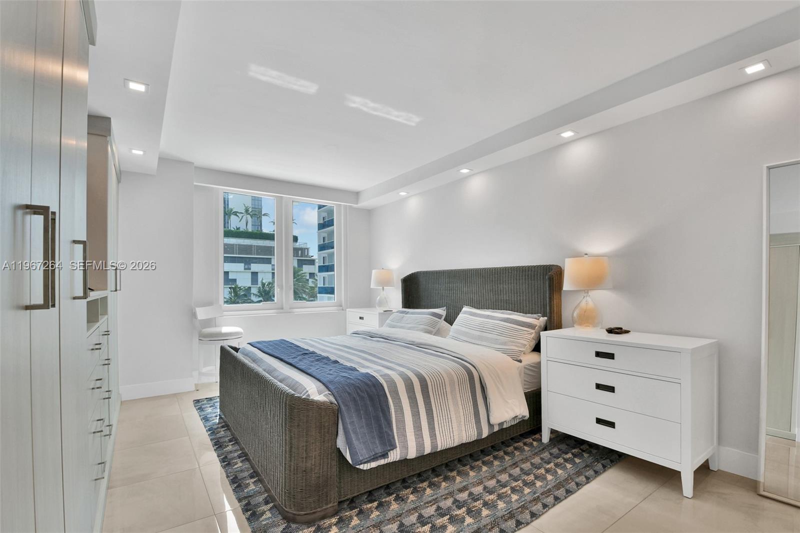 RONEY PALACE CONDO - Residential