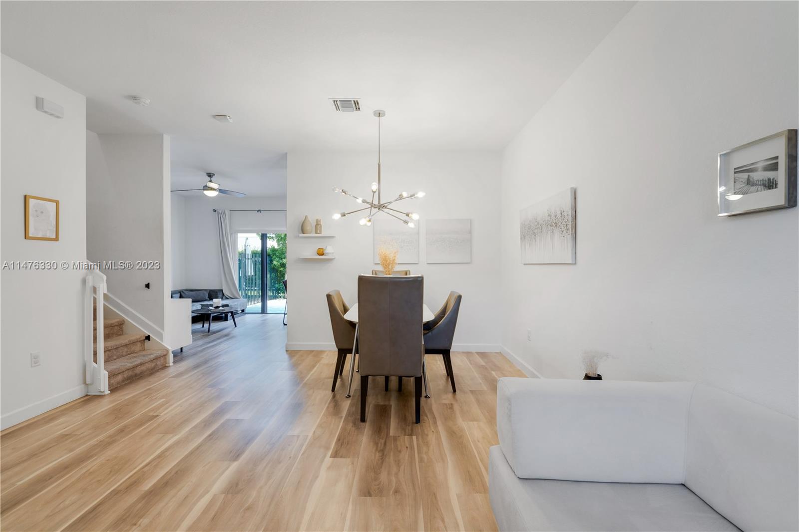TROTTERS CHASE - Residential