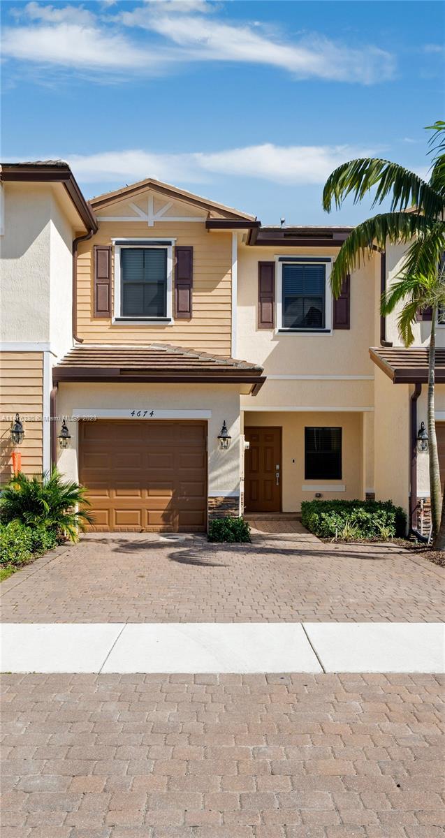 Beautiful Townhome within Palomino Lake that is a MUST SEE! Great Location! 2020 NEW construction. 3Bedrooms, 2.5 bathrooms with garage and a relaxing fenced in backyard will make you feel right at home. Smart Home. All stainless Steel appliances, laundry & bedrooms are upstairs. Community pool with jacuzzi, walking and horse trail plus a tot lot included in HOA. Just minutes to major highways and shops!