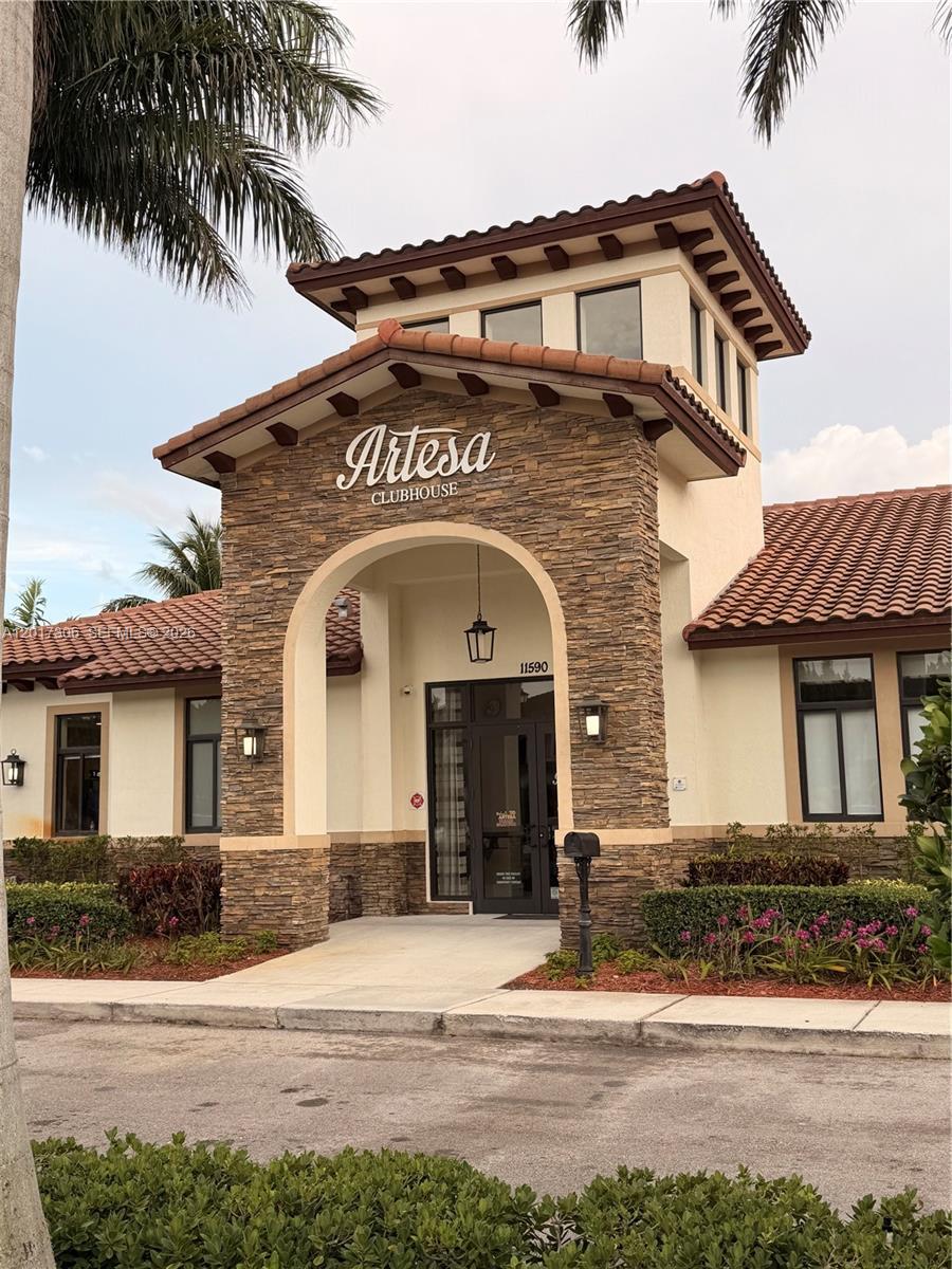 COCO PALM ESTATES - Residential