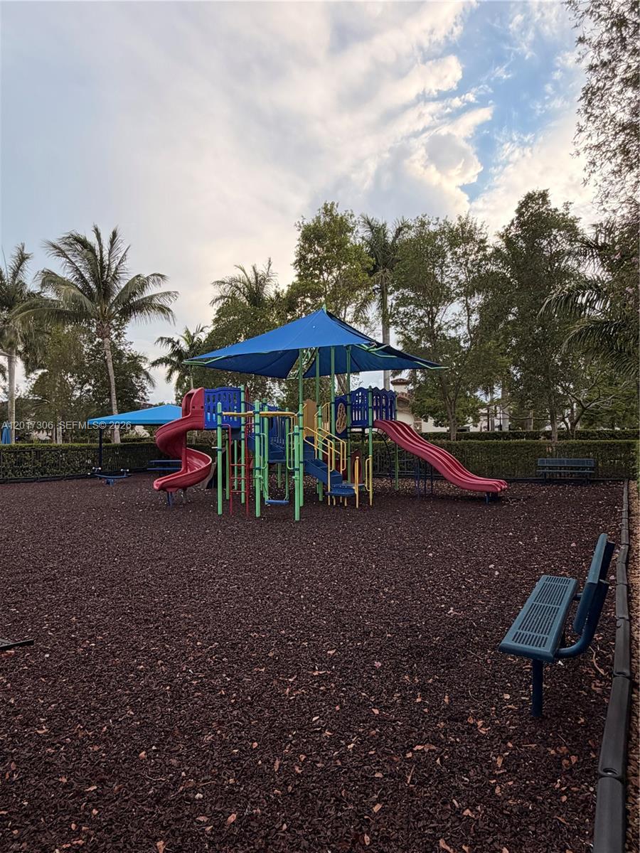 COCO PALM ESTATES - Residential