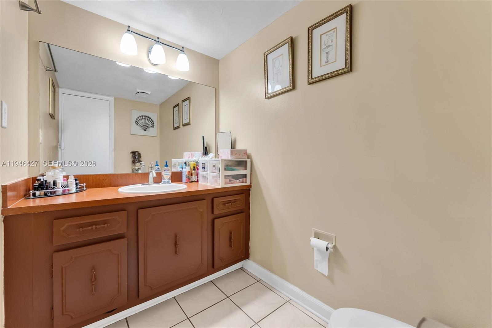 COUNTRY VILLAGE CONDO - Residential