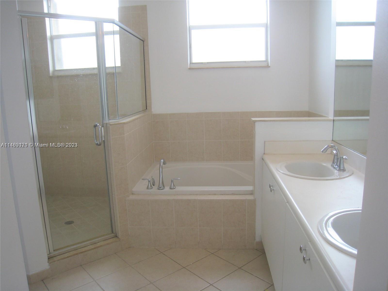 TUSCANY VILLAS WEST - Residential Lease