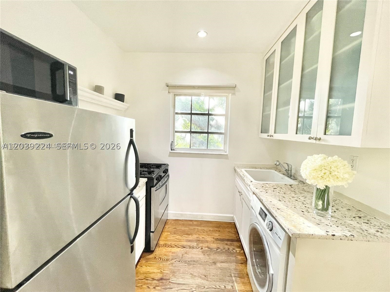 BEACHGARDENS CONDO - Residential Lease