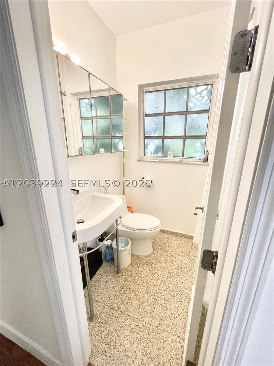 BEACHGARDENS CONDO - Residential Lease