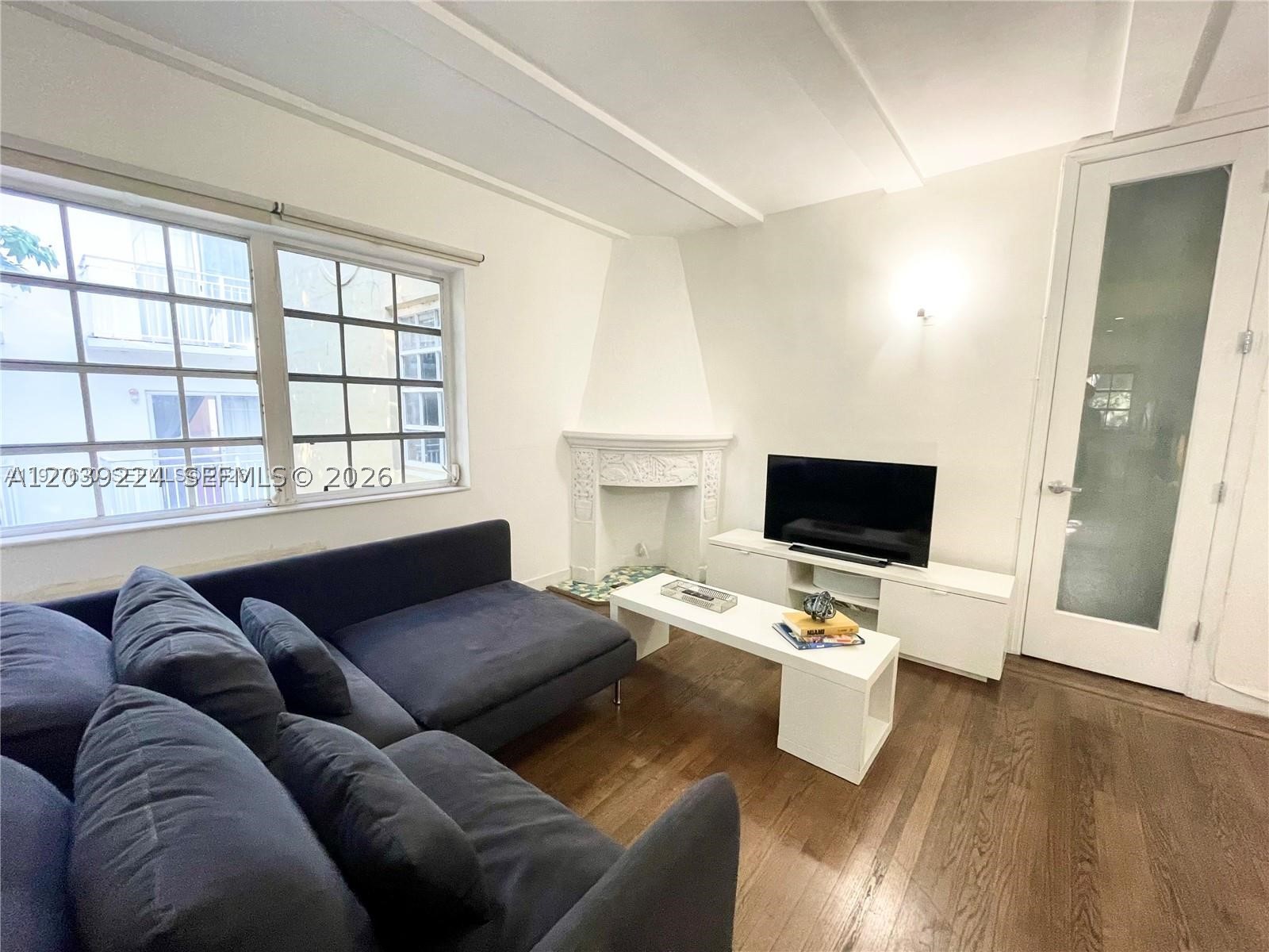 BEACHGARDENS CONDO - Residential Lease