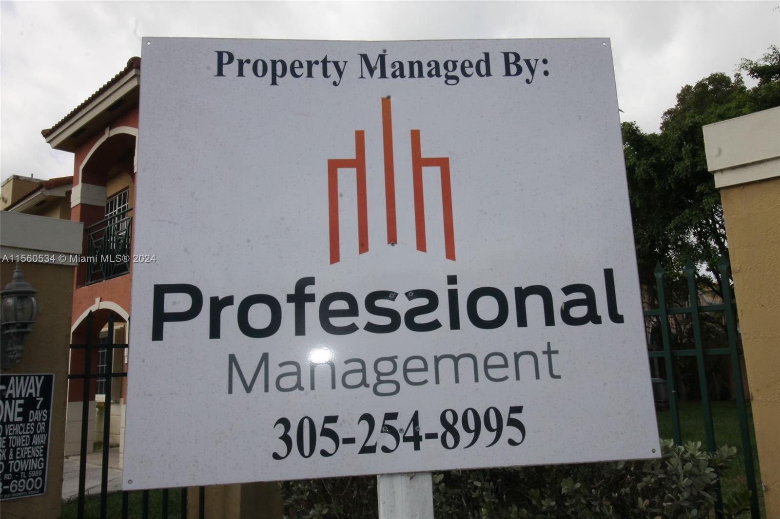 VISTA ALEGRE TOWNHOMES VI - Residential Lease