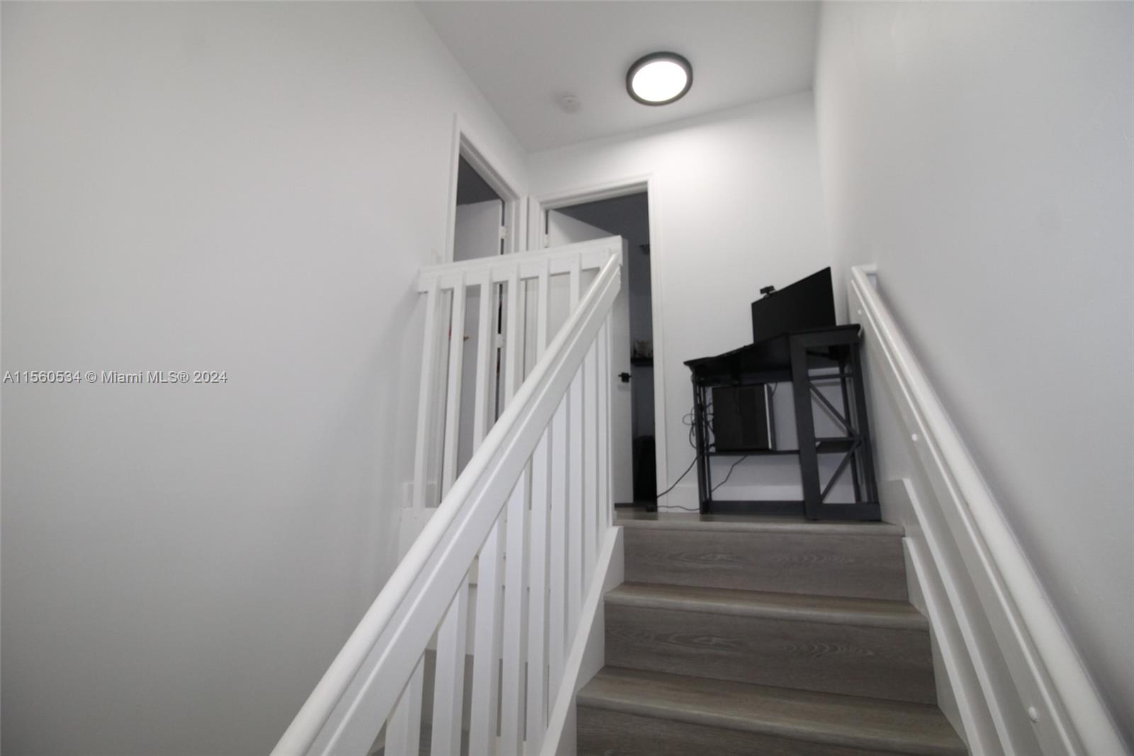 VISTA ALEGRE TOWNHOMES VI - Residential Lease