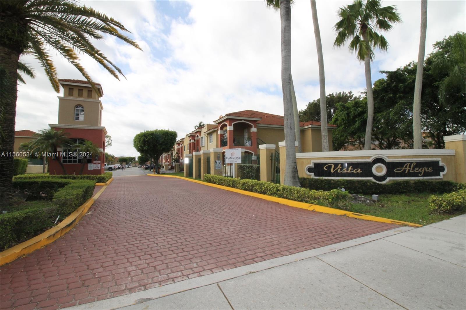 VISTA ALEGRE TOWNHOMES VI - Residential Lease