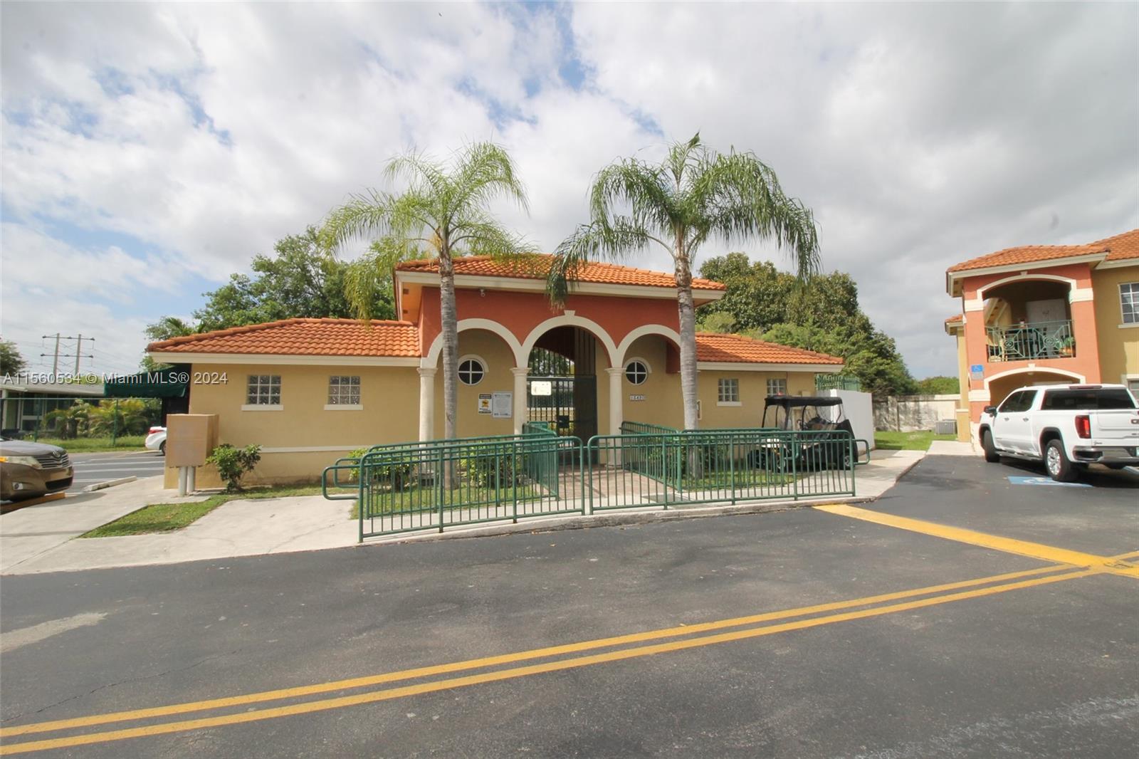VISTA ALEGRE TOWNHOMES VI - Residential Lease