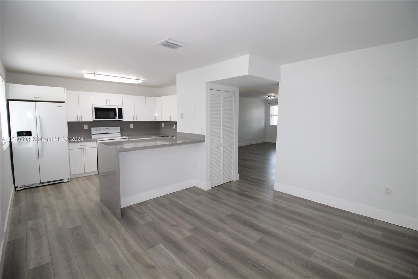 VISTA ALEGRE TOWNHOMES VI - Residential Lease
