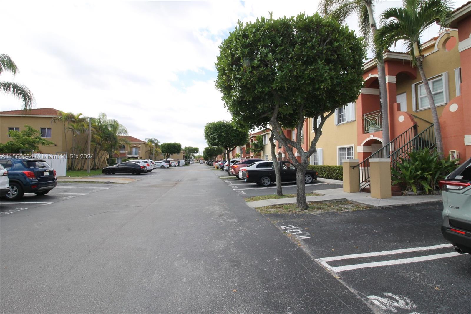 VISTA ALEGRE TOWNHOMES VI - Residential Lease