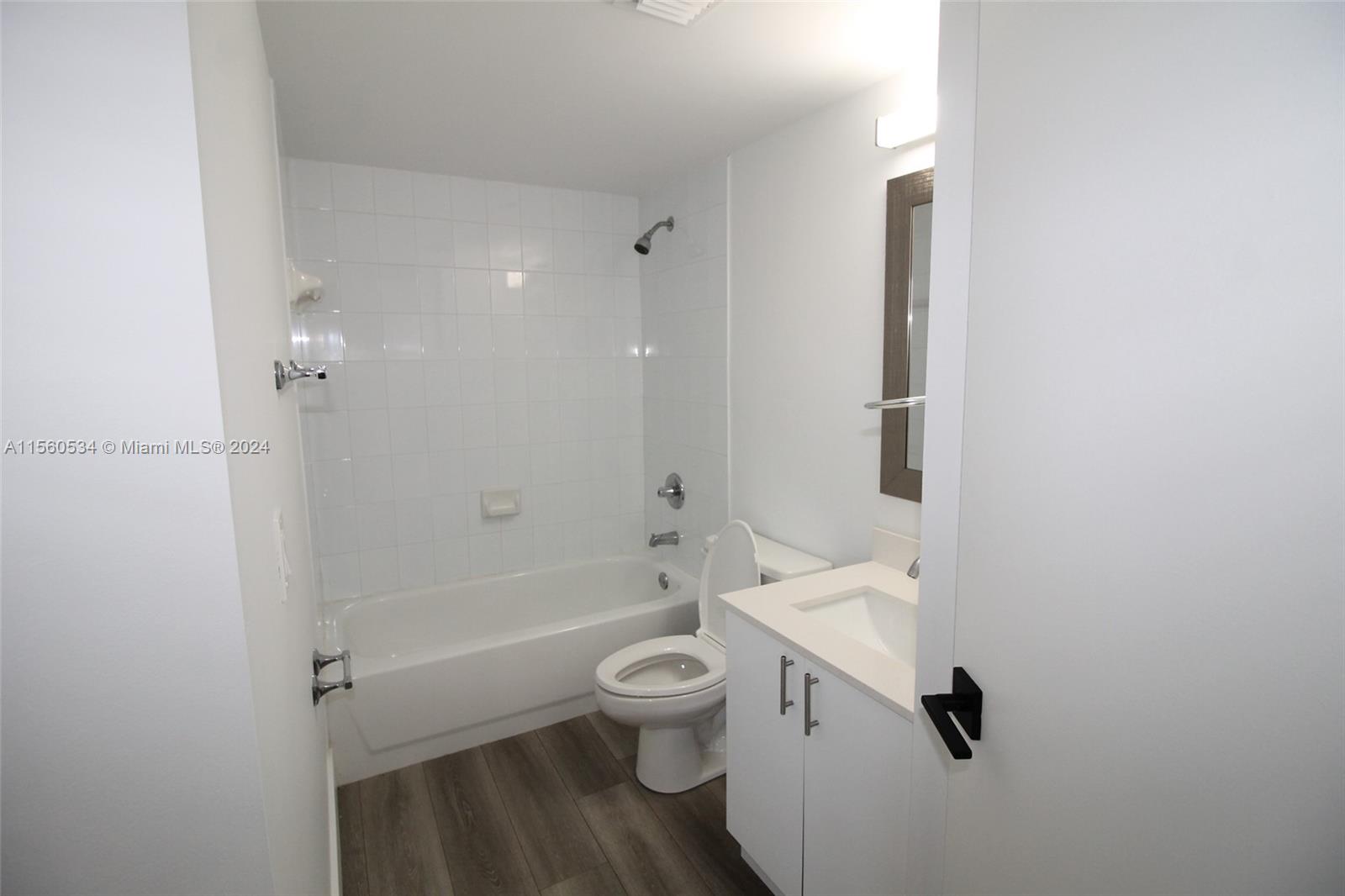 VISTA ALEGRE TOWNHOMES VI - Residential Lease