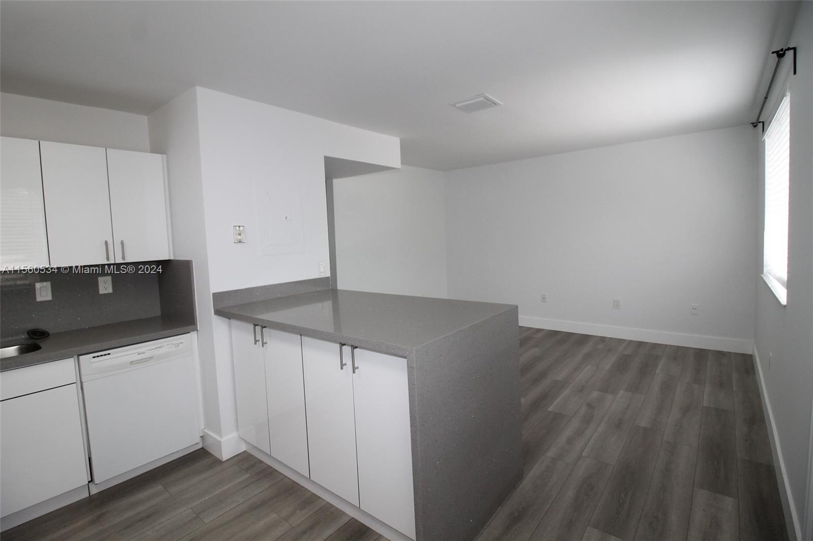 VISTA ALEGRE TOWNHOMES VI - Residential Lease