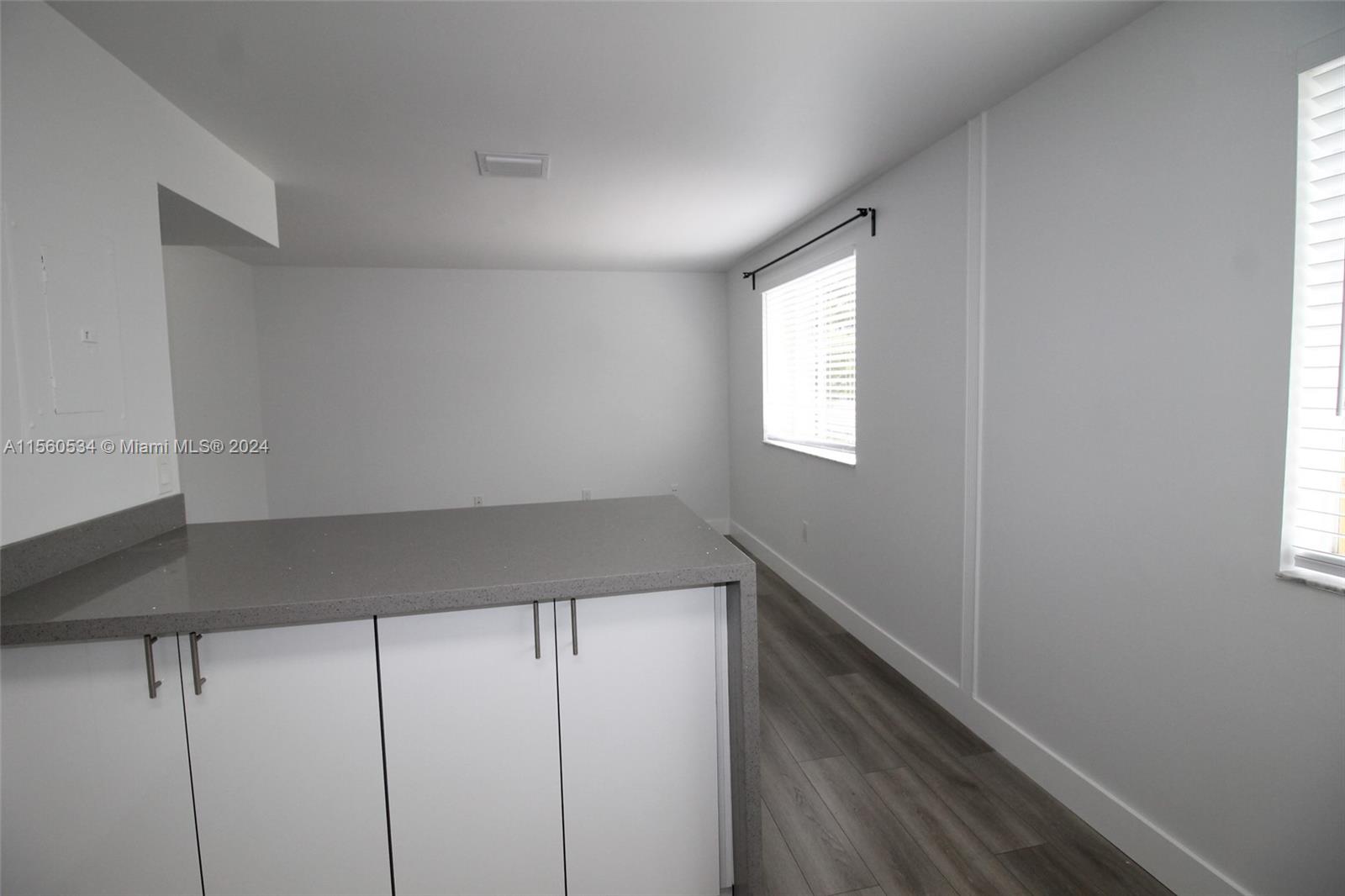VISTA ALEGRE TOWNHOMES VI - Residential Lease