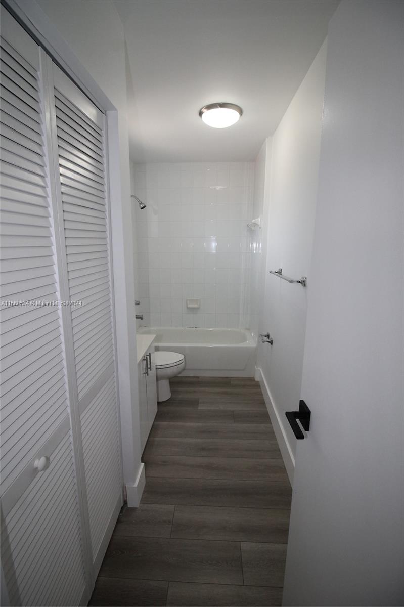 VISTA ALEGRE TOWNHOMES VI - Residential Lease