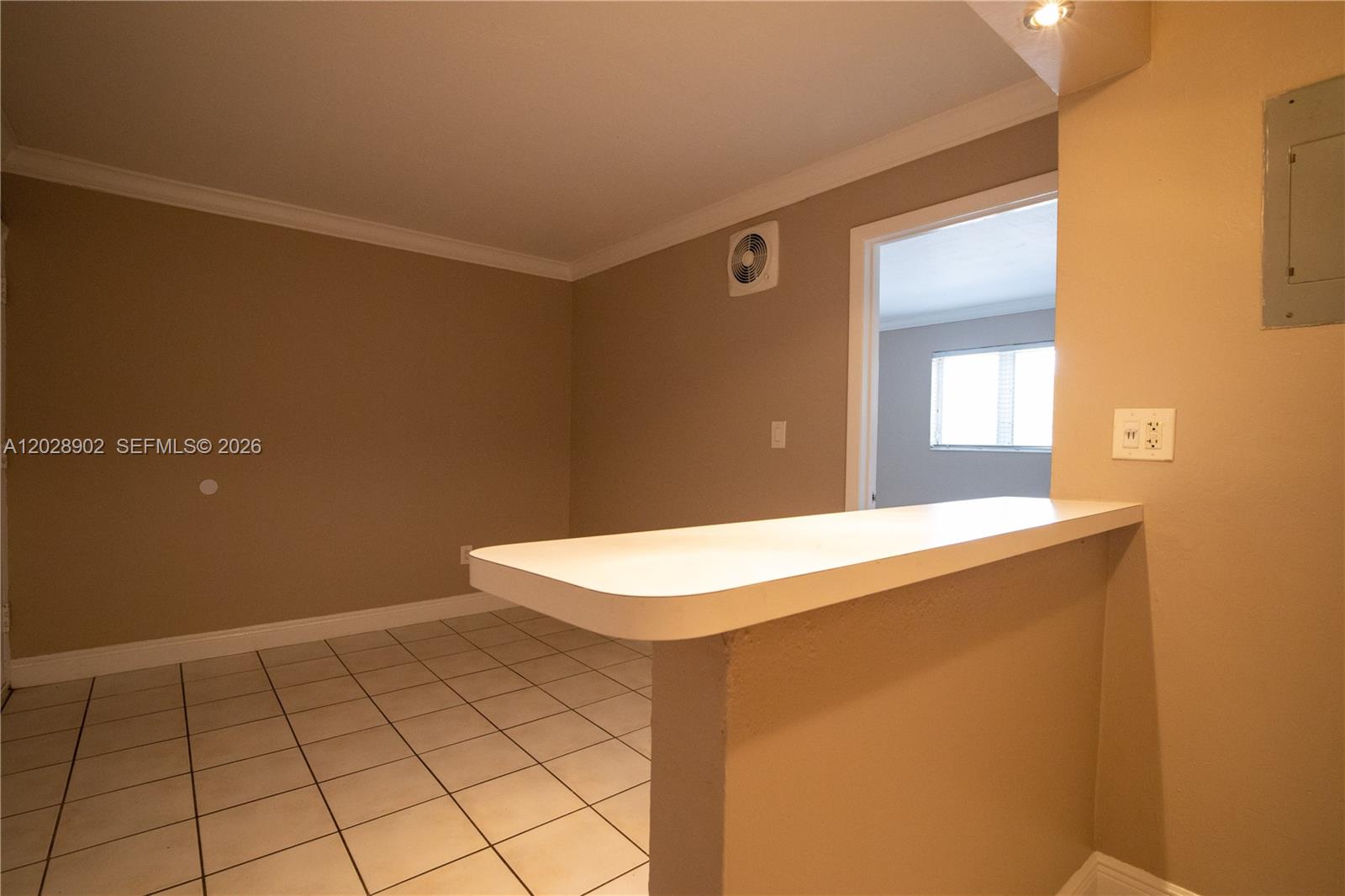 SALZEDO IN THE GABLES CON - Residential