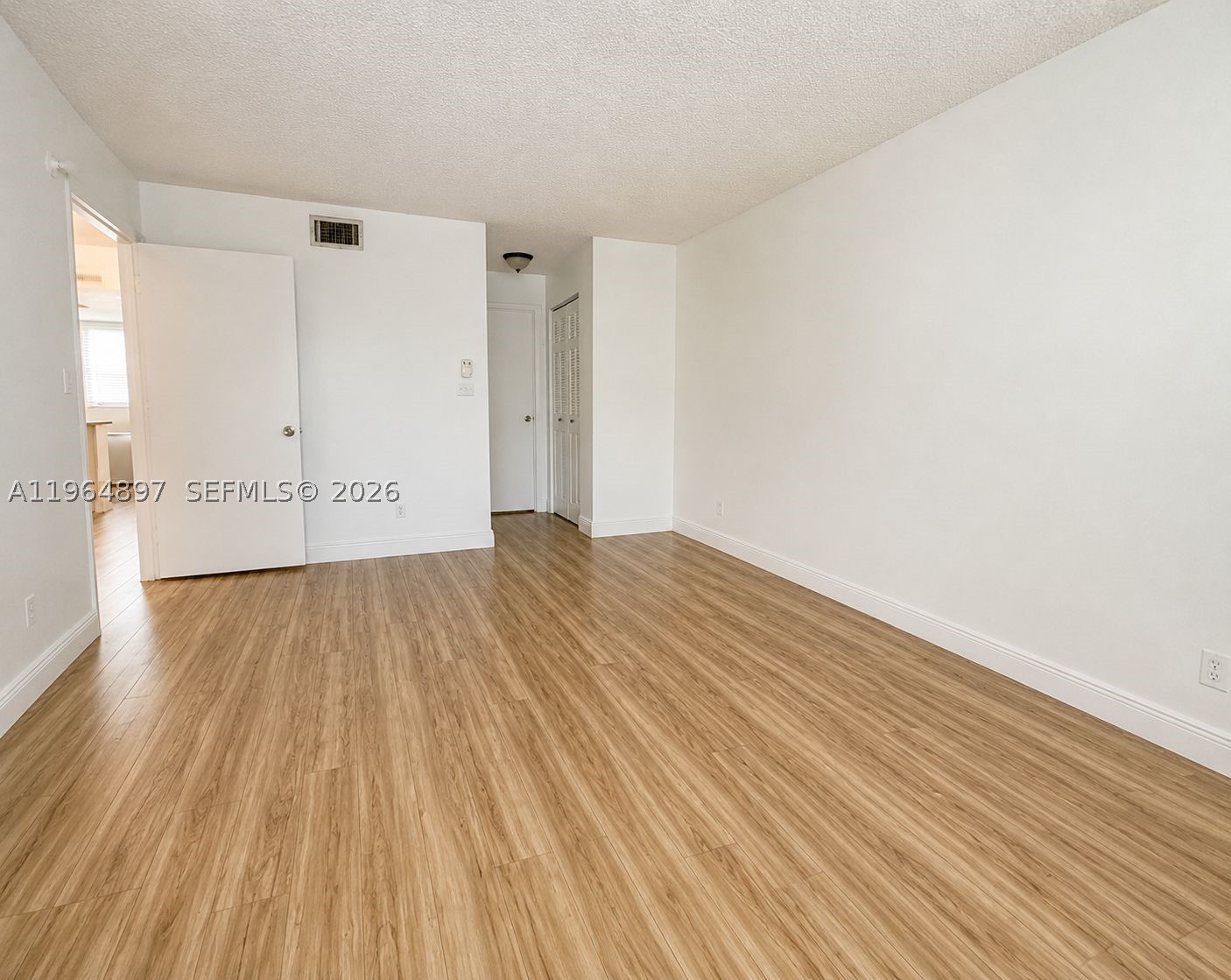 ROYAL OAKS CONDO - Residential