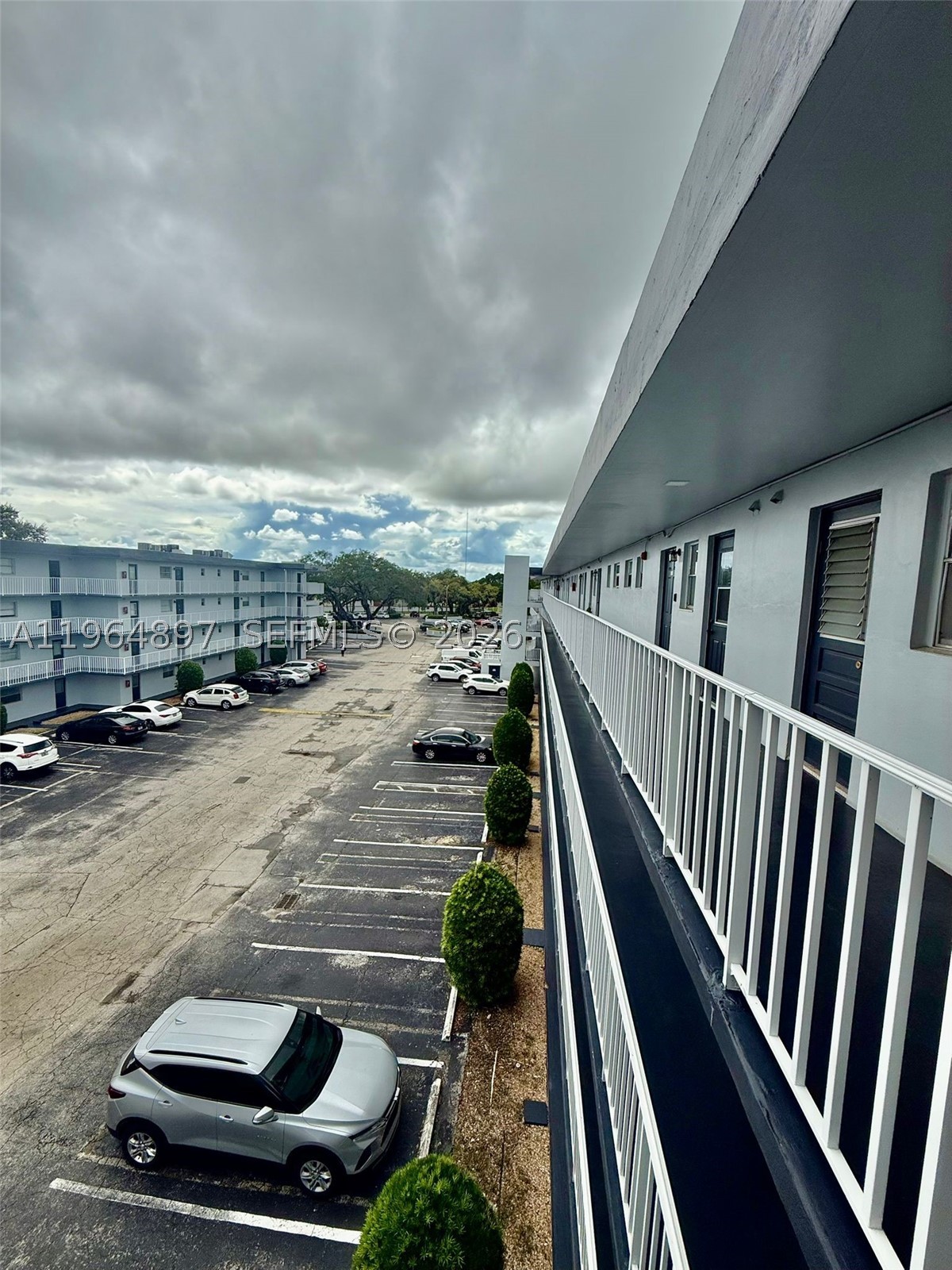 ROYAL OAKS CONDO - Residential