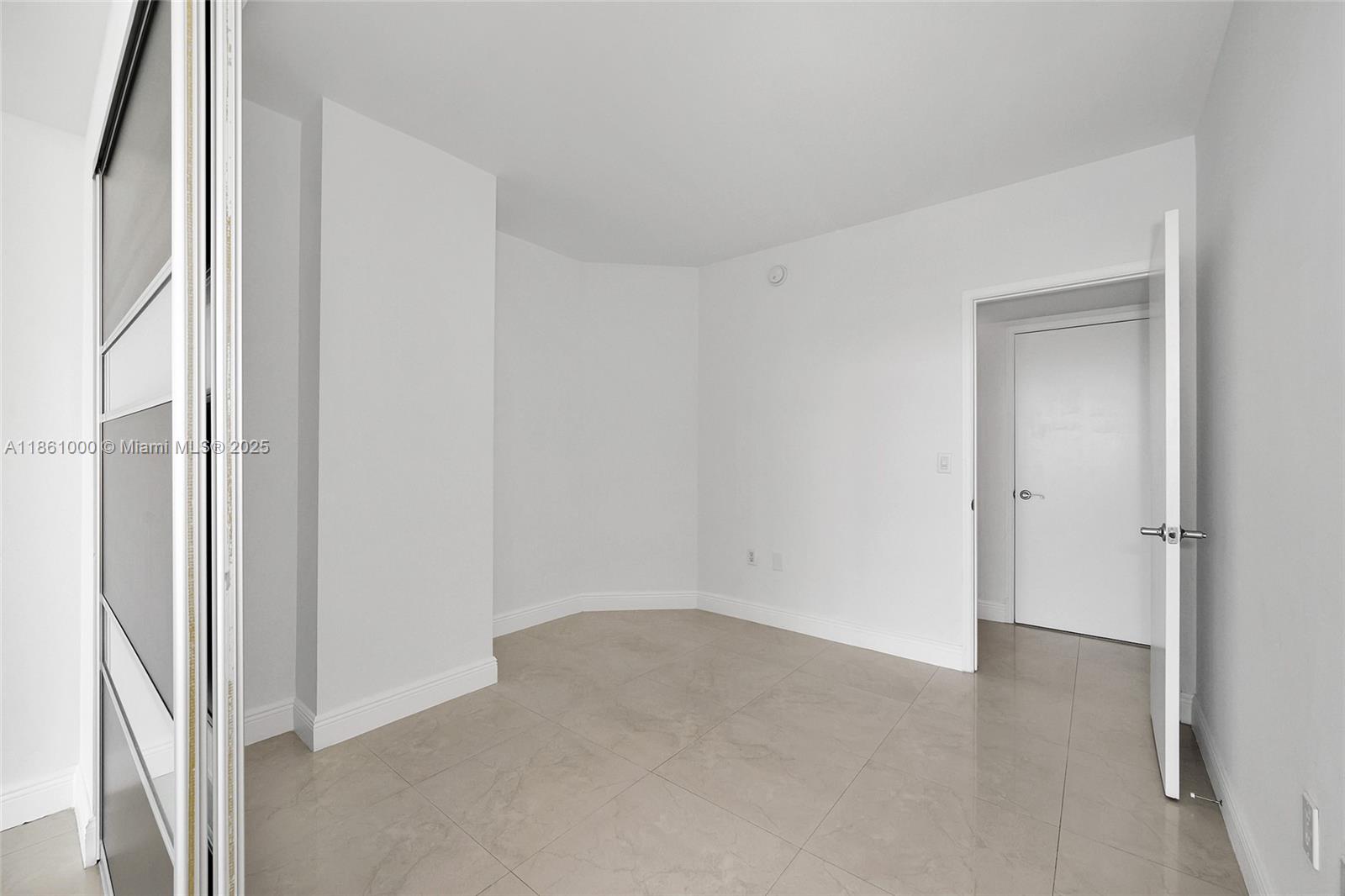 THE PARC AT TURNBERRY ISLE - Residential Lease