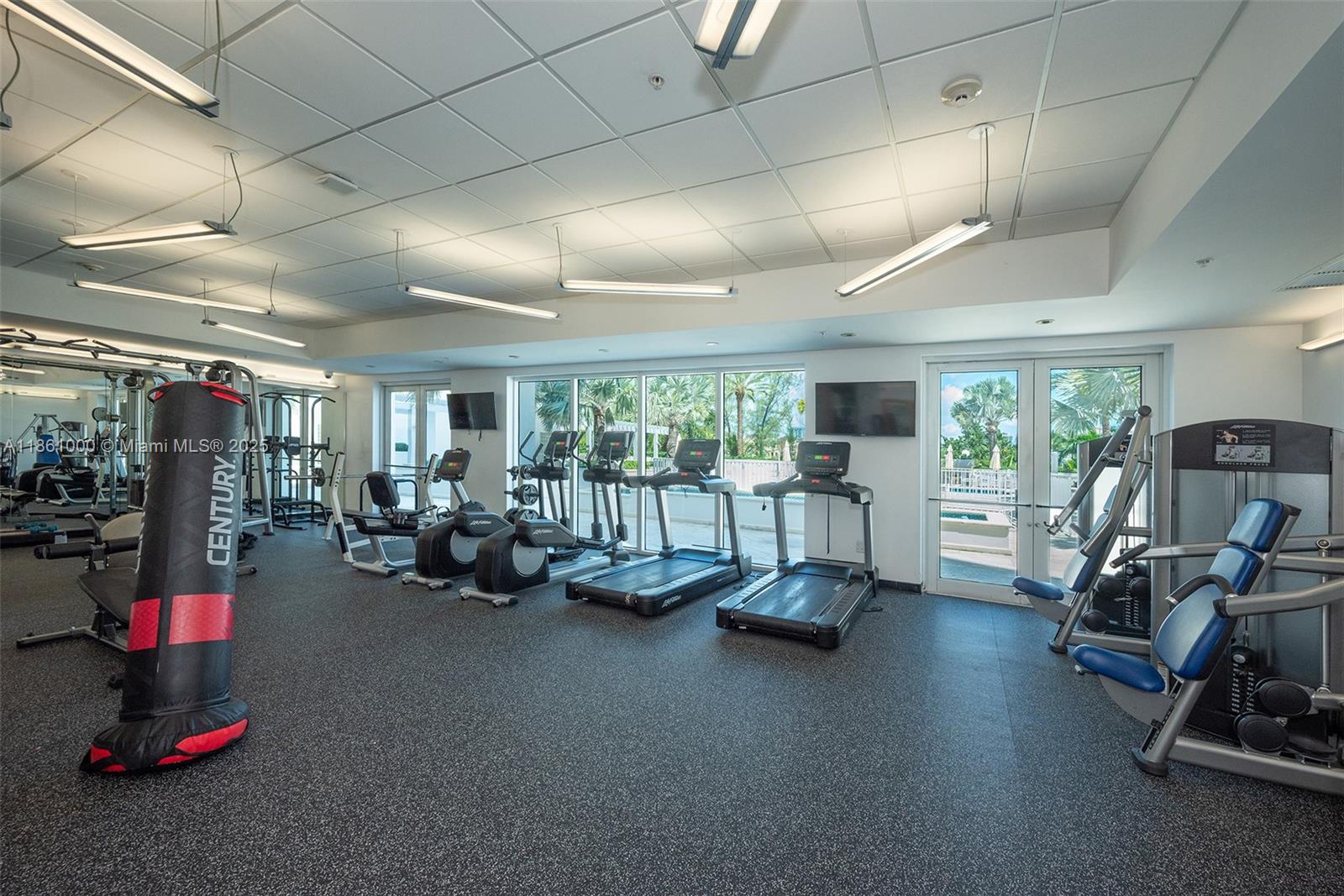 THE PARC AT TURNBERRY ISLE - Residential Lease